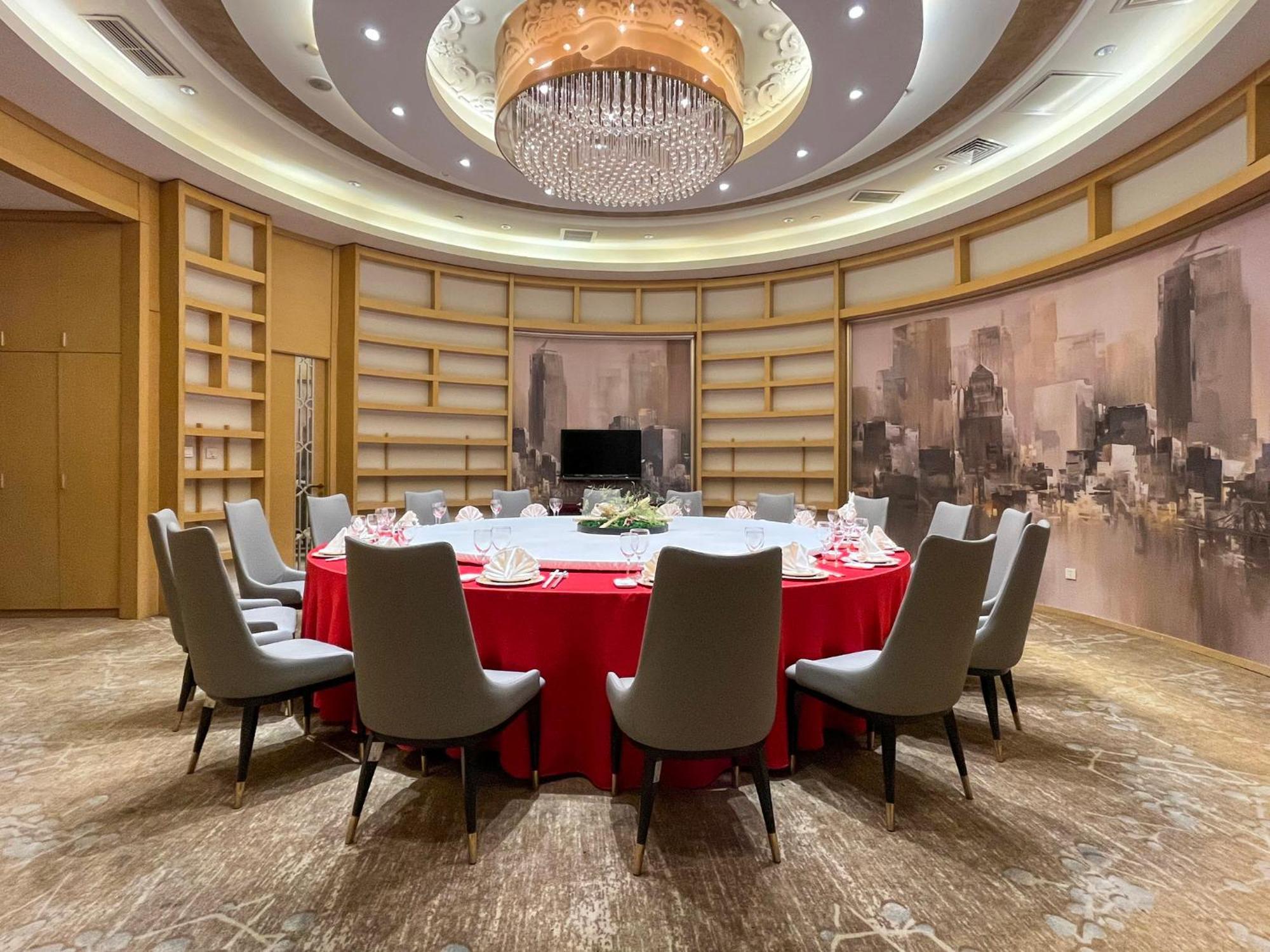 Holiday Inn Beijing Shijingshan Parkview By Ihg Exterior foto